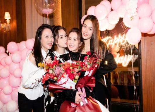 阿Sa自曝在上海租房，社保缴满一年只能买二手房，还在攒社保积分