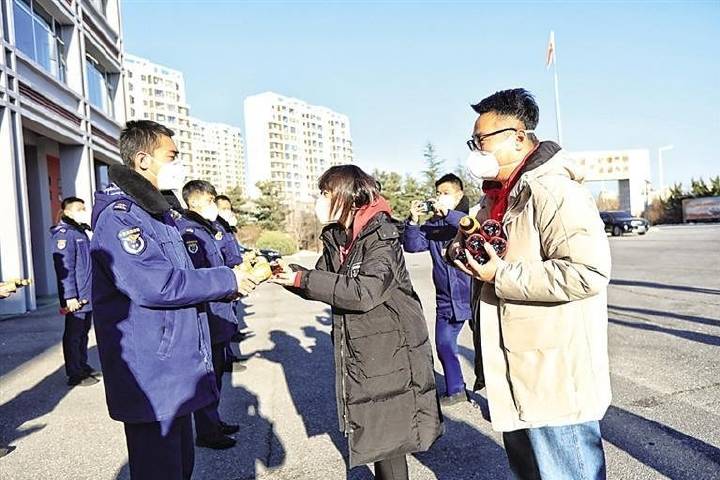 你们的蓝朋友,谢谢蓝朋友完整视频