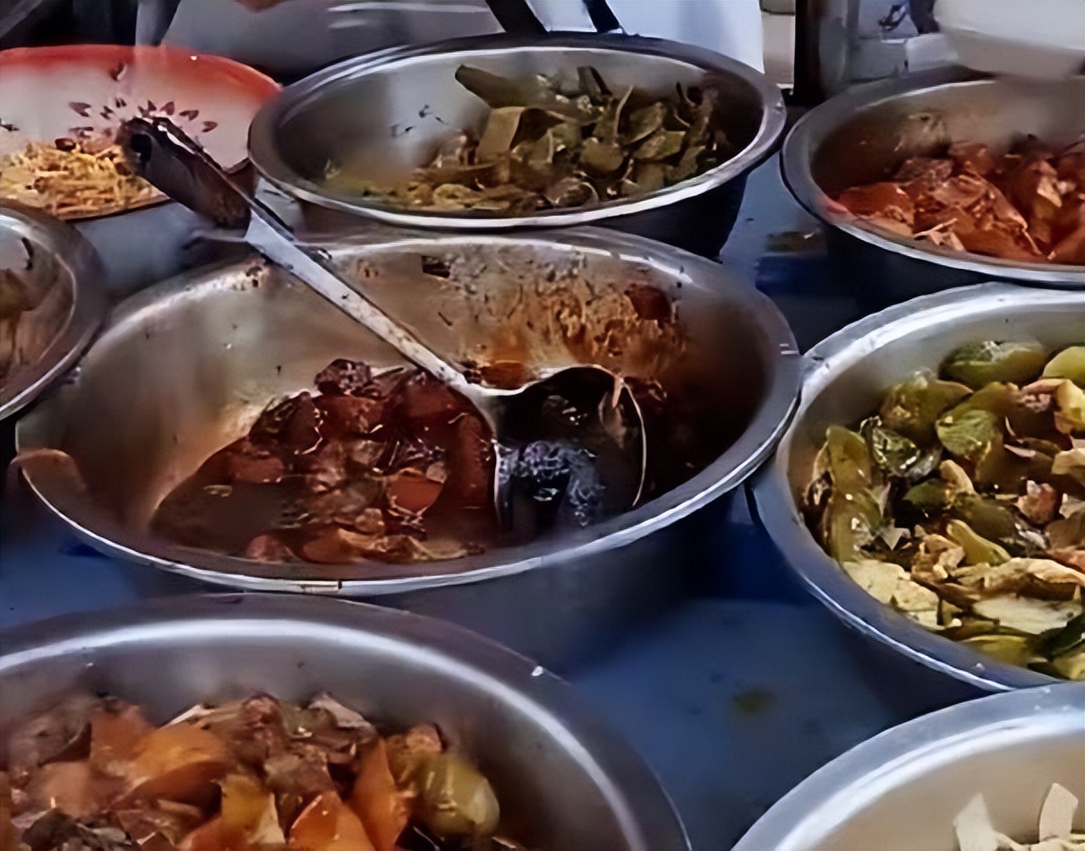 十元盒饭姐现状,官方回应安徽十元盒饭姐事件