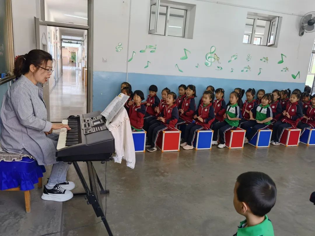 骨干教师示范引领个人工作总结,省市区优秀教师示范引领