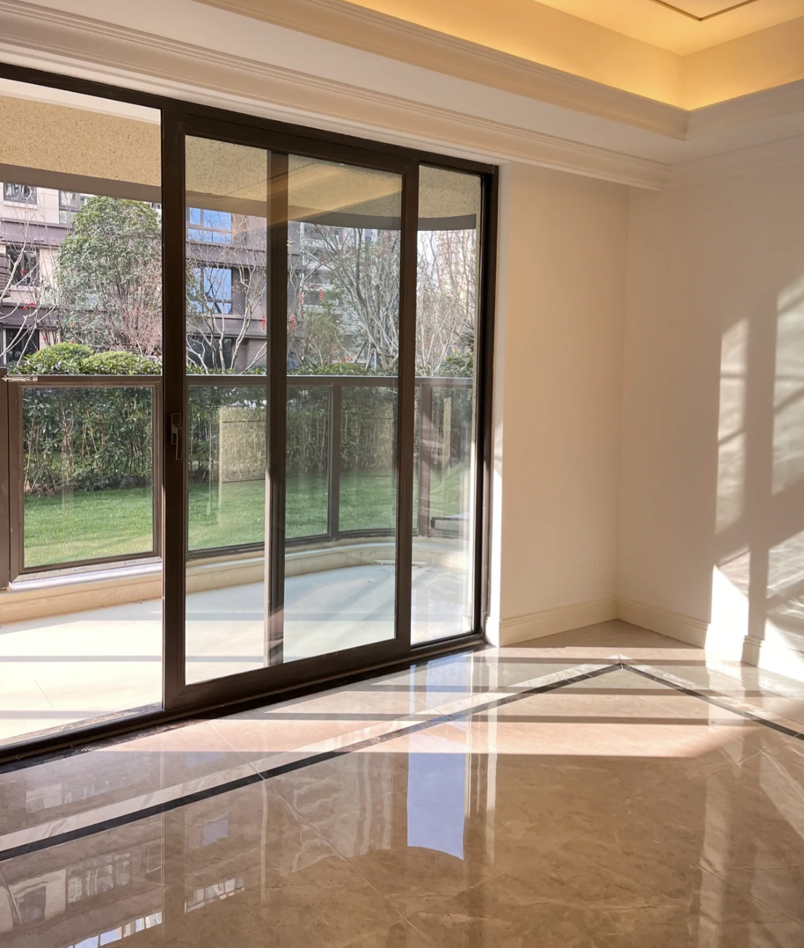 阳台要不要推拉门,阳台到底要不要推拉门