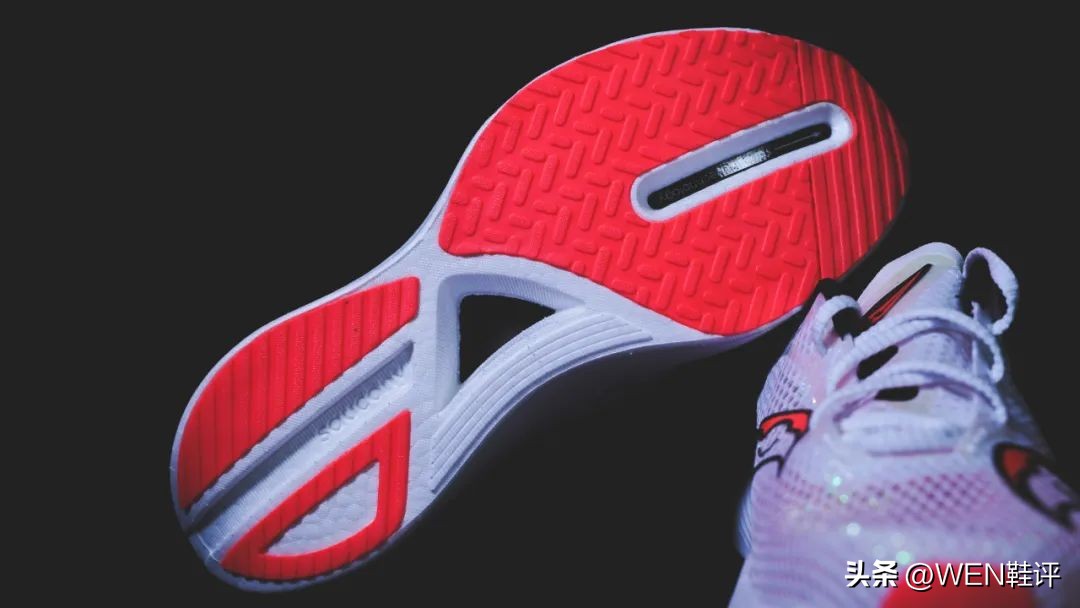 啡鹏3跑鞋测评,索康尼啡鹏3跑鞋评测