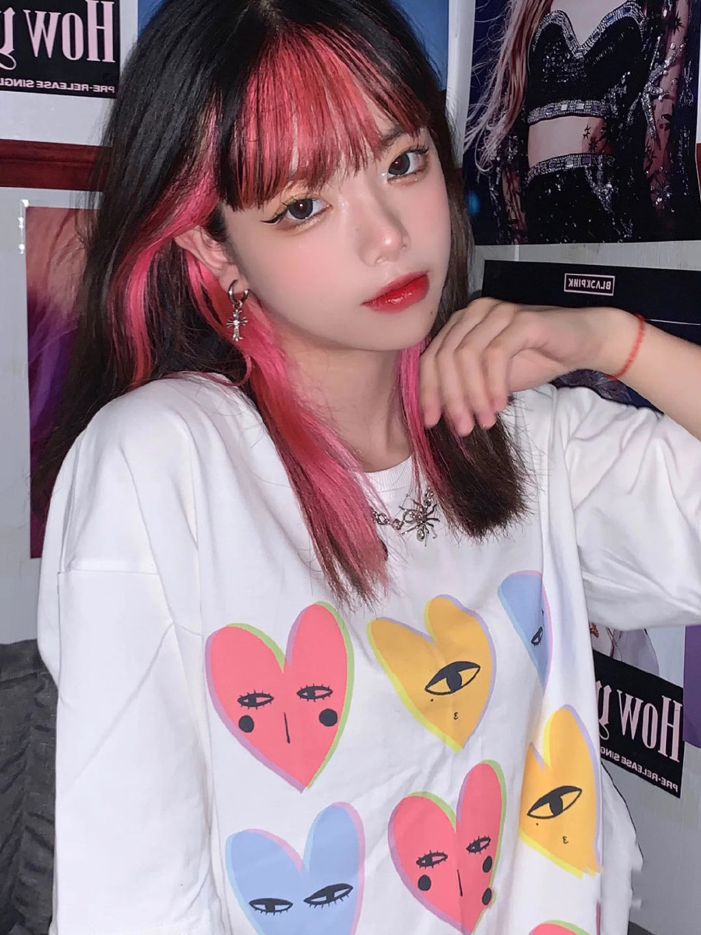 法式刘海漂染蓝色,法式八字刘海染什么色好看