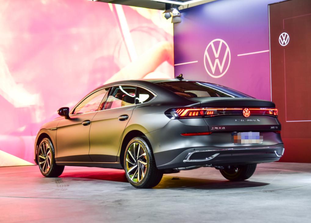 21款凌渡和21款思域哪个值得入手,凌渡1.8t和思域1.5哪个好