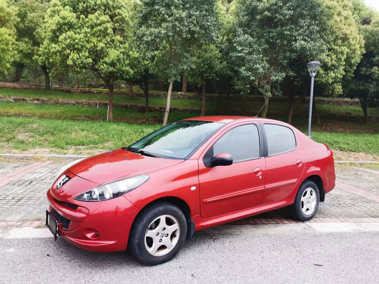 标致207到底值不值得买,开了十年的标致207值得购买吗