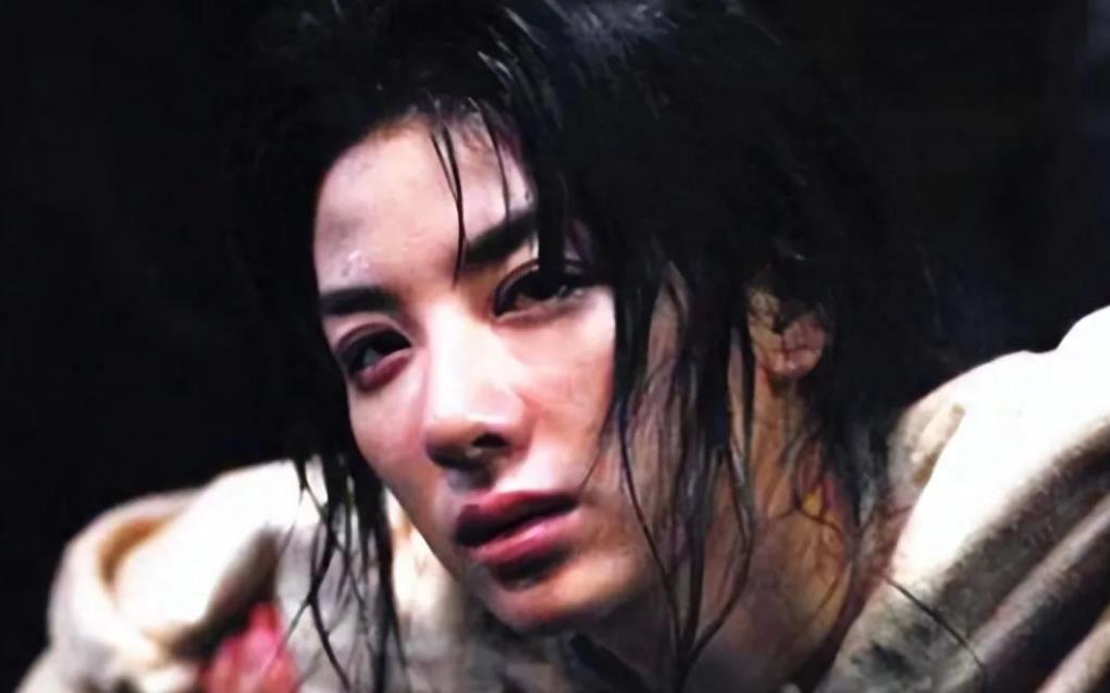 “高雅与残忍并存：女犯人遭受虎豹戏春刑罚的惊人全过程”