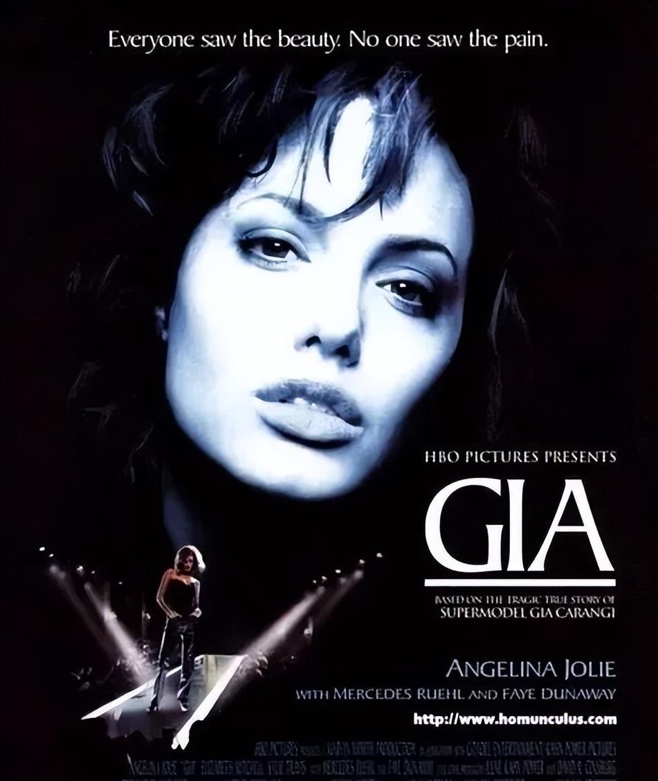 安吉丽娜朱莉1982年出演了什么,朱莉安吉丽娜近年电影