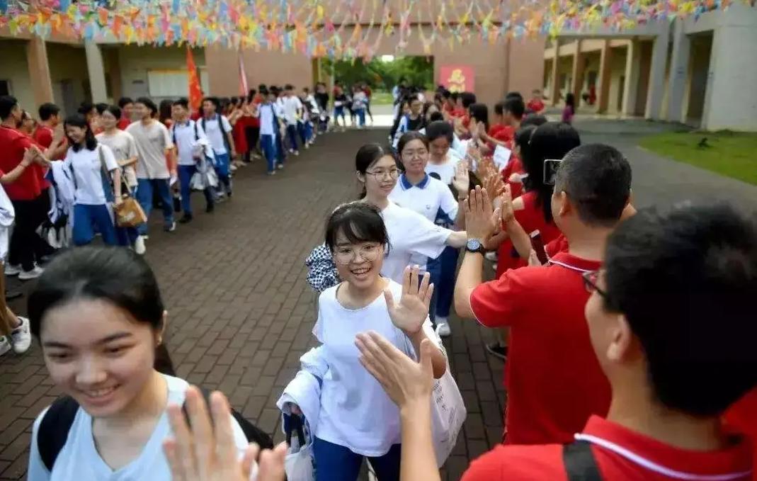 浙江高考600分以上人数,浙江高考成绩600分排名