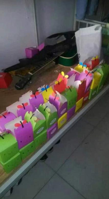 我，陕西人，大学毕业当导游，因疫情丢掉工作，现最高月入2万