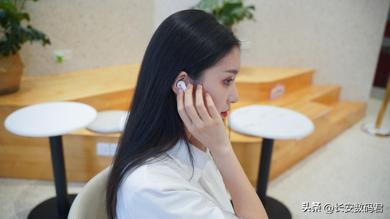 华为freebudspro和华为freebuds4,华为freebudspro2还值得买吗