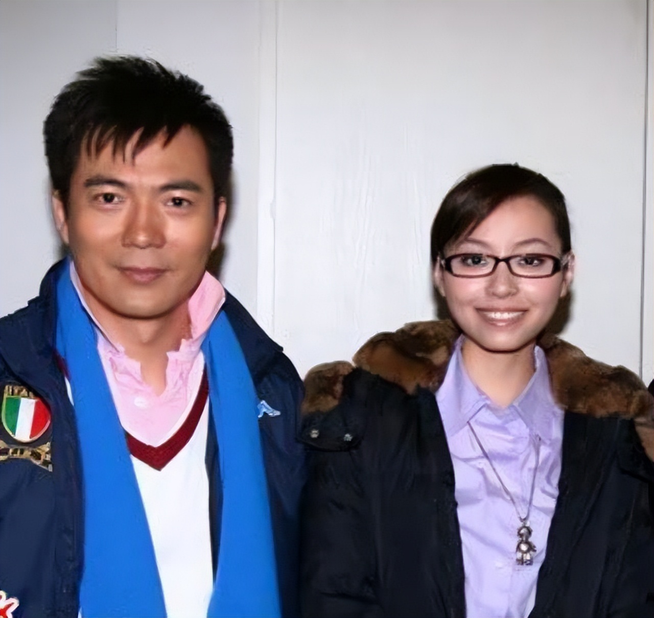 黄健翔前妻孙颖现状,黄健翔一家近照