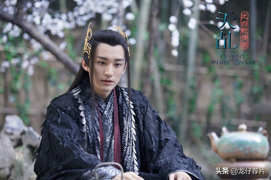 《长风渡》正热播，刘学义5部新剧又蓄势待发，联手唐嫣守护三界