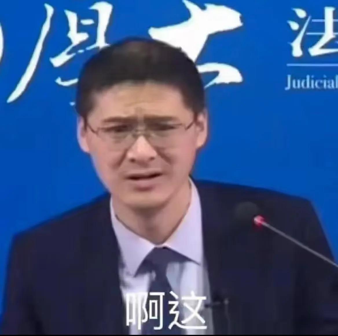 警察过肩摔制服毒贩,民警过肩摔毒贩