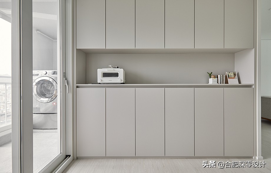 韩国夫妻坚持断舍离，客厅不要电视机设格子柜，124㎡更加清爽