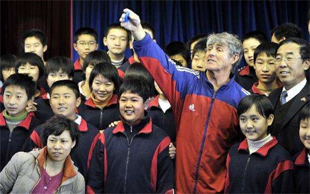 米卢夸赞中国足球神童,米卢评价中国足球