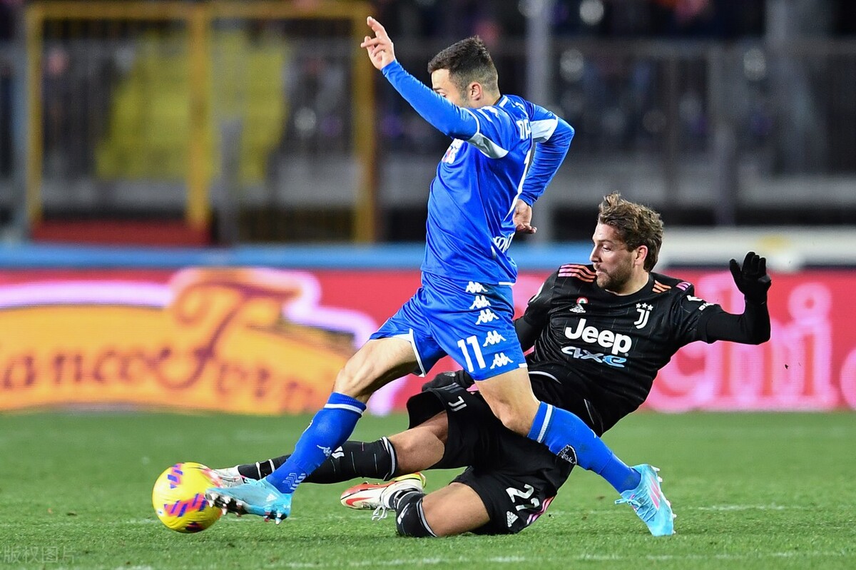 足球战况解析，盘口分析，赛事扫盘，实单参考，预测比分+总进球