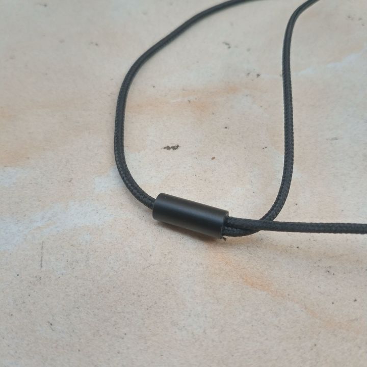 威泽首款入耳式耳机,威泽头戴式耳机测评