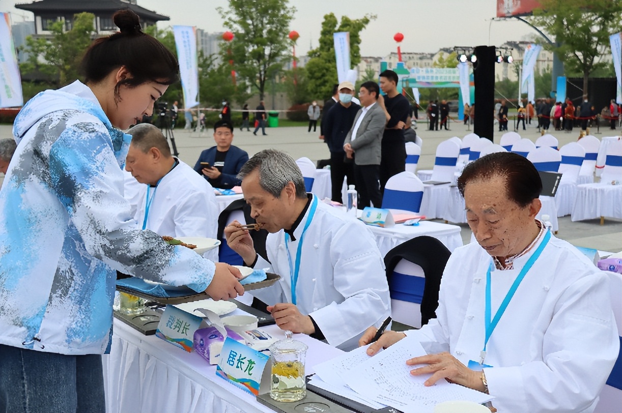 “淮扬”双城联动，美食名店名匠会聚淮安挑战国宴至臻风味