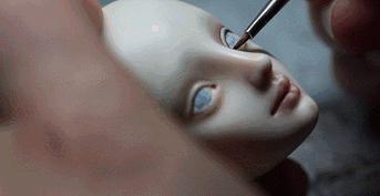 惊呆!李晨花200万为范冰冰定制的新娘娃娃,原来长这样!