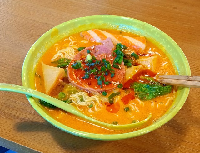 我借给朋友10万元3年了怎么办,我借给朋友十万他不还咋办