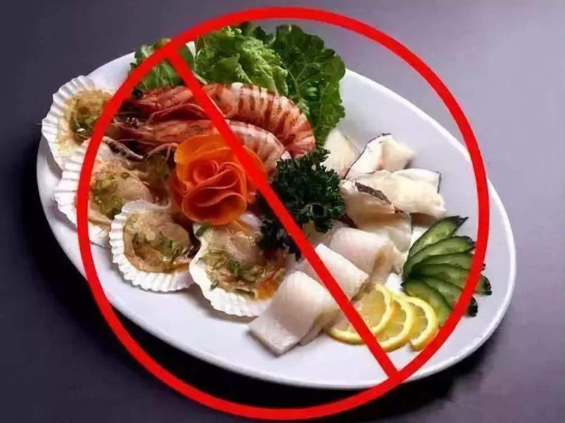 故事：湖北55岁男子病从口入，孕出成千上万虫卵，肚子竟成虫窝