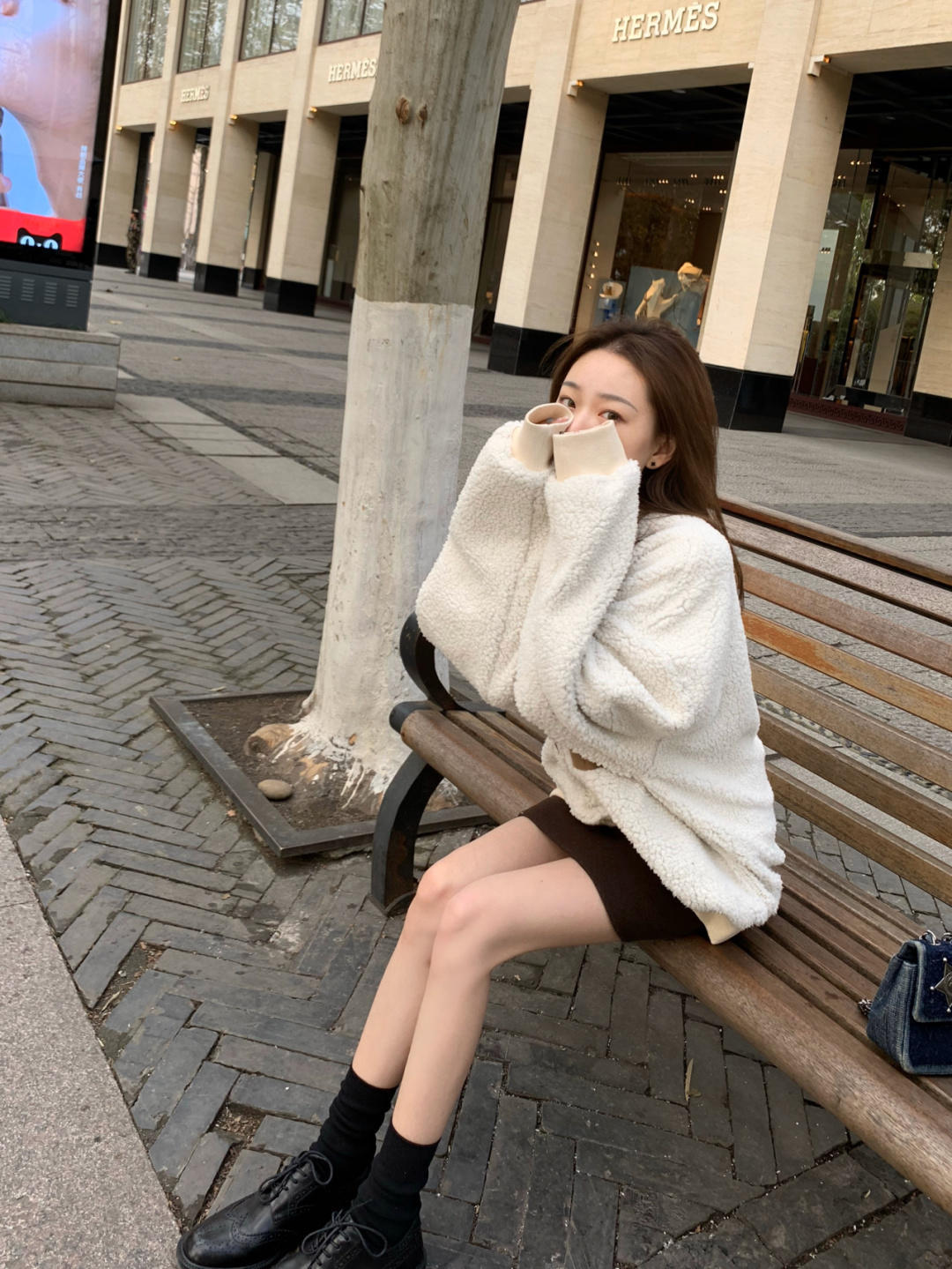 羊羔绒宽松慵懒风高级感卫衣,慵懒风羊羔绒卫衣怎么搭配才好看