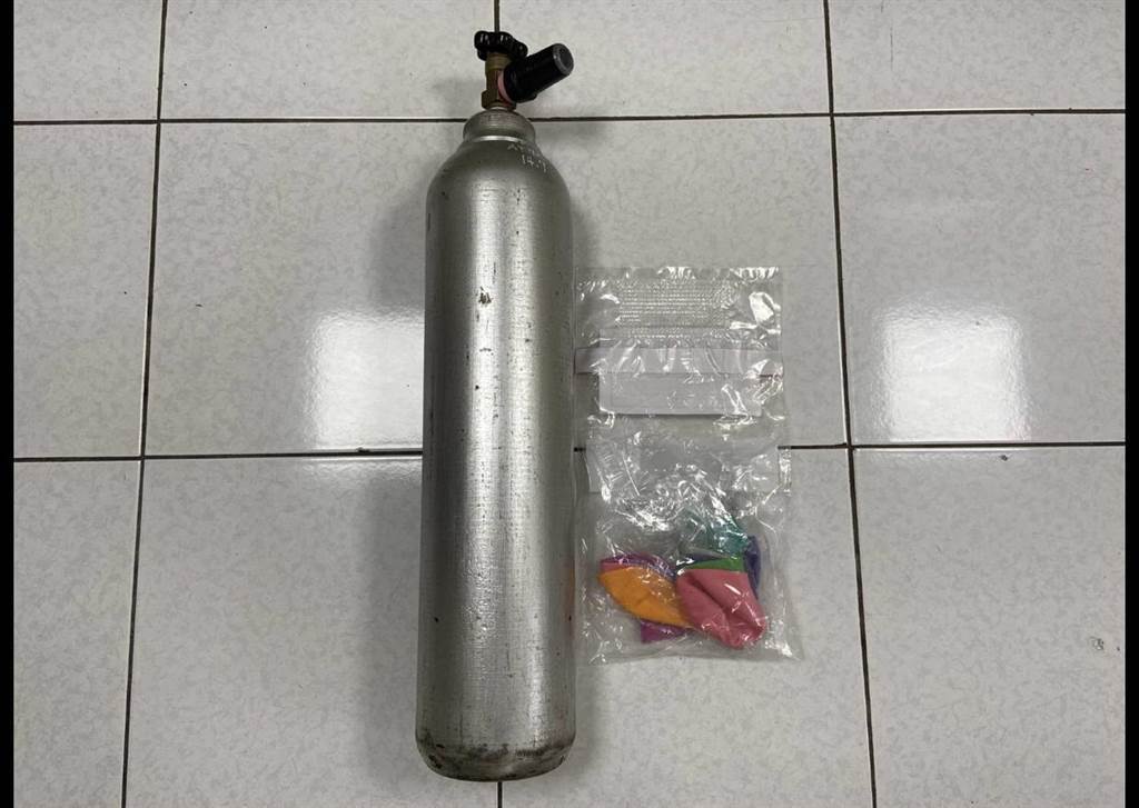 15岁少女借住男友死*党**家吸完笑气告他硬上！“笑气”有多危险？