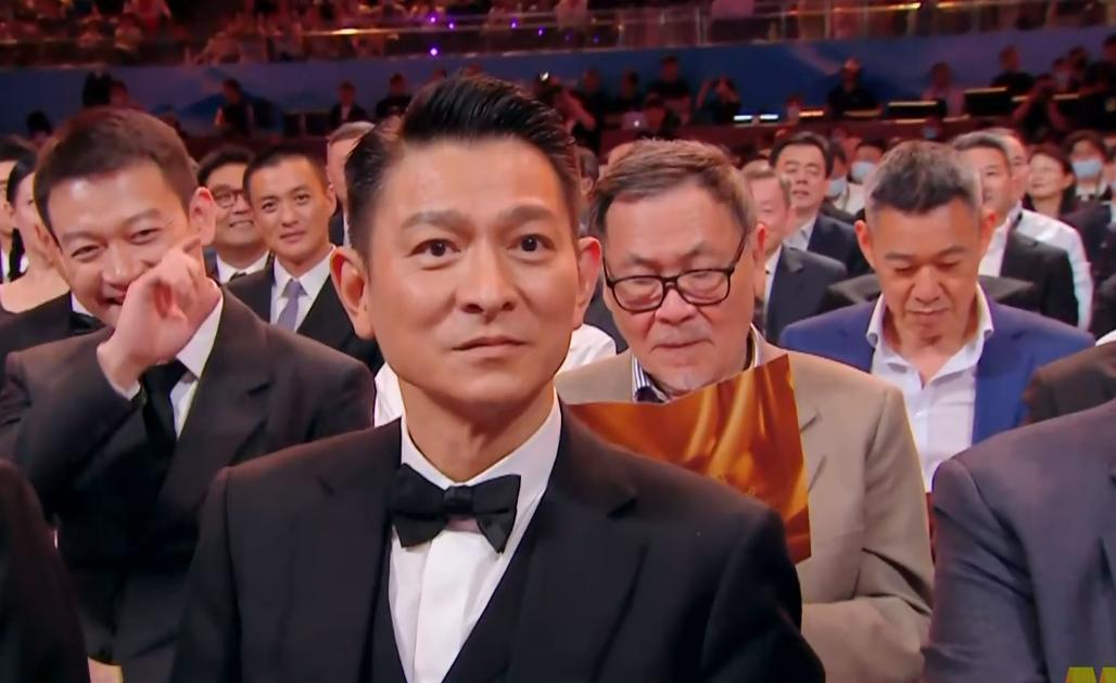 关晓彤于文文同框,于文文和关晓彤同框