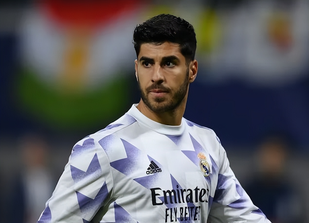 阿森纳转会一览引进6人离队11人,阿森纳疯狂引援叫板曼联