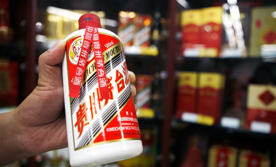 太气人！凭啥国外茅台比国内的便宜一半？50岁酿酒师道出3个真相