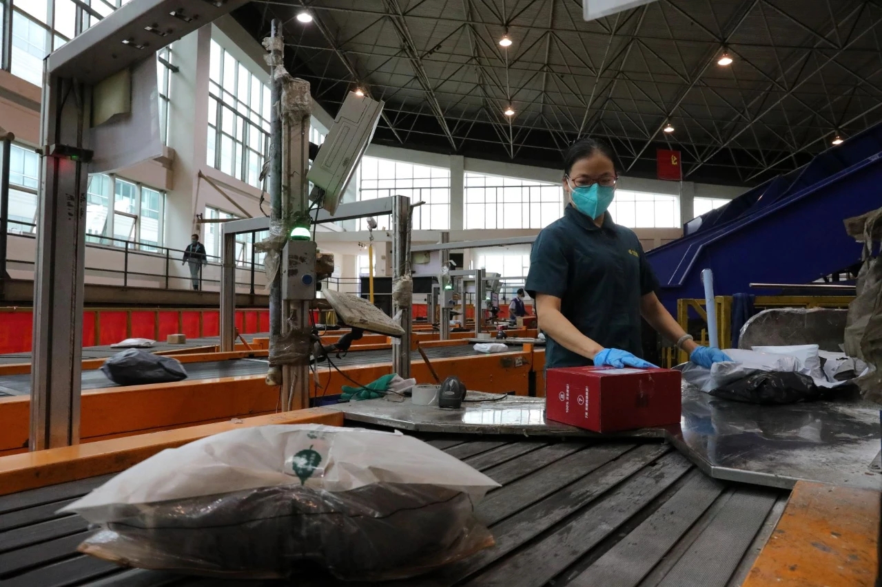 北京邮政快递滞留,北京网点快递积压