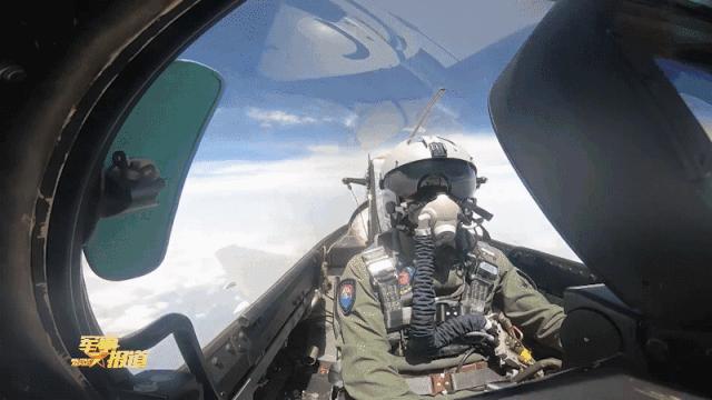 歼10c对战f35有胜算吗,歼10c和f16比哪个更强