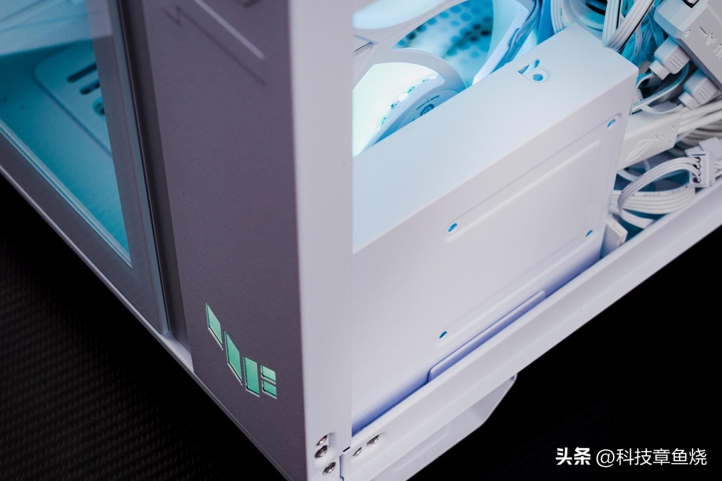 华硕tuf502无界版一样的机箱,华硕tuf502机箱值得买吗