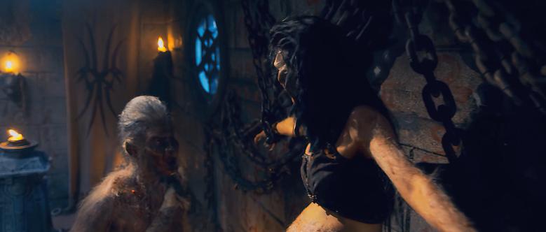 上映7小时，就拿下4个第一，我断言：这部电影，很快会火向全网