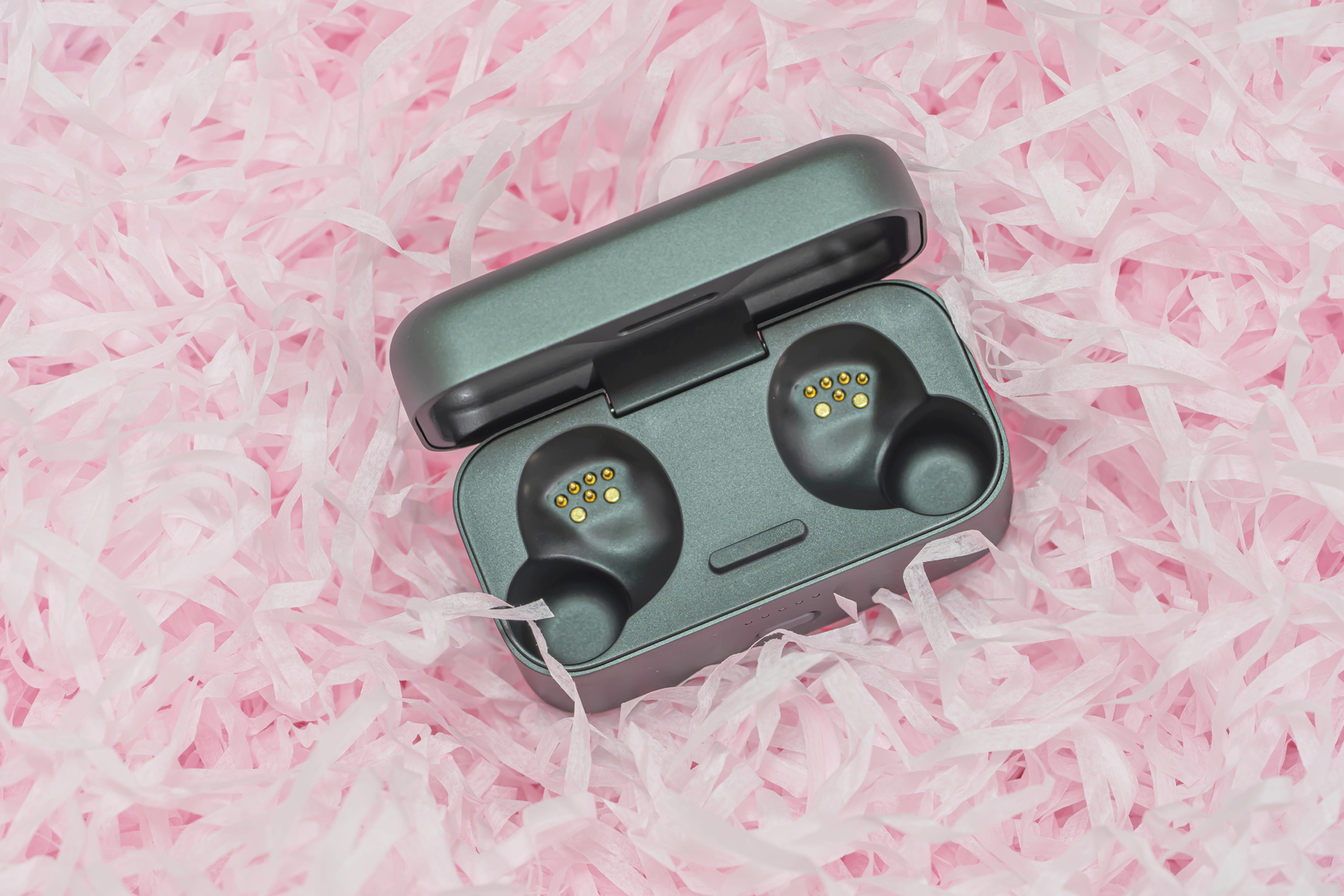 浣庡欢杩烶C鏃犵嚎鑰虫満,闊崇弨钃濈墮鑰虫満gtw270