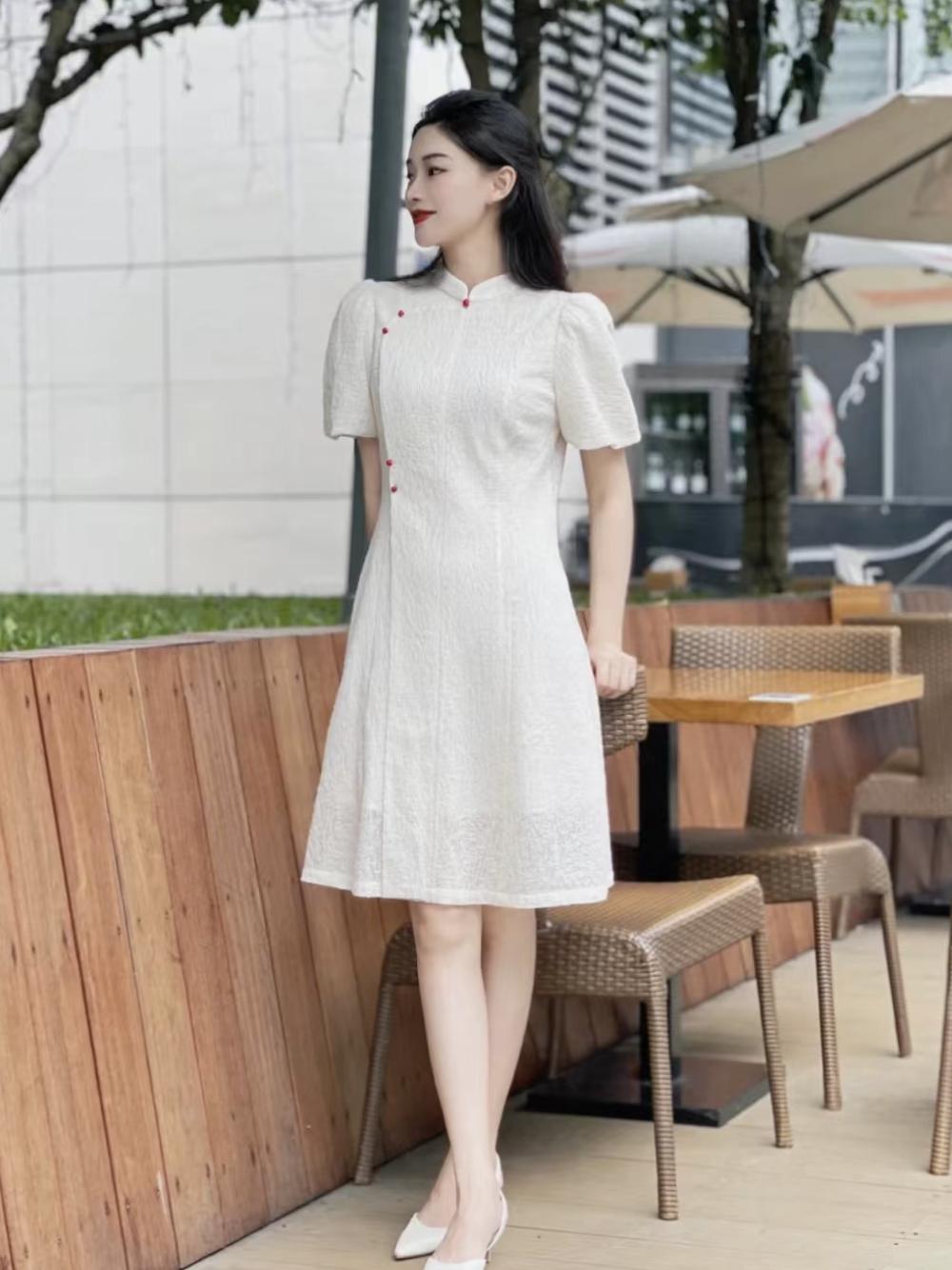 欧阳娜娜、杨超越争着蹭热度的新顶流，原来长这样