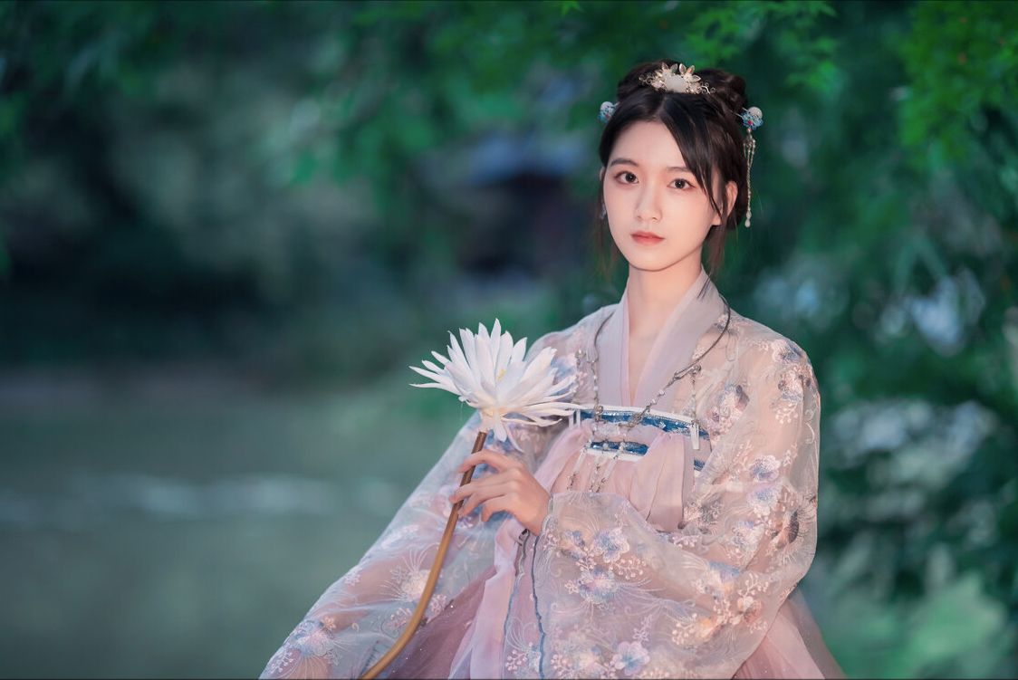 女生提醒你的征兆,初恋感很强的女生特征