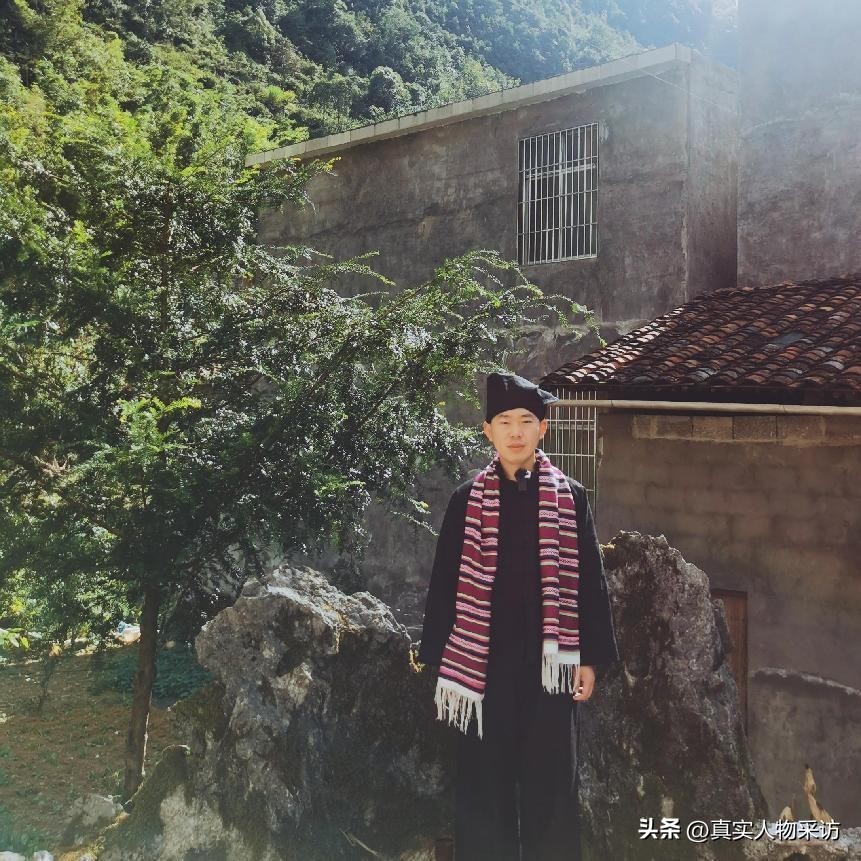 我25岁被外派到塞拉利昂，这里女多男少，一夫多妻，女人地位很低