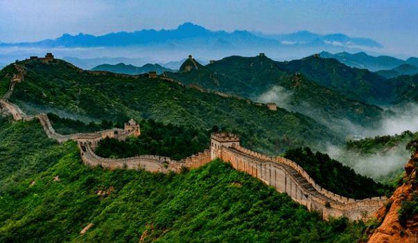 中国长城究竟有没有作用？西方学者直言：秦始皇长城把欧洲害惨了