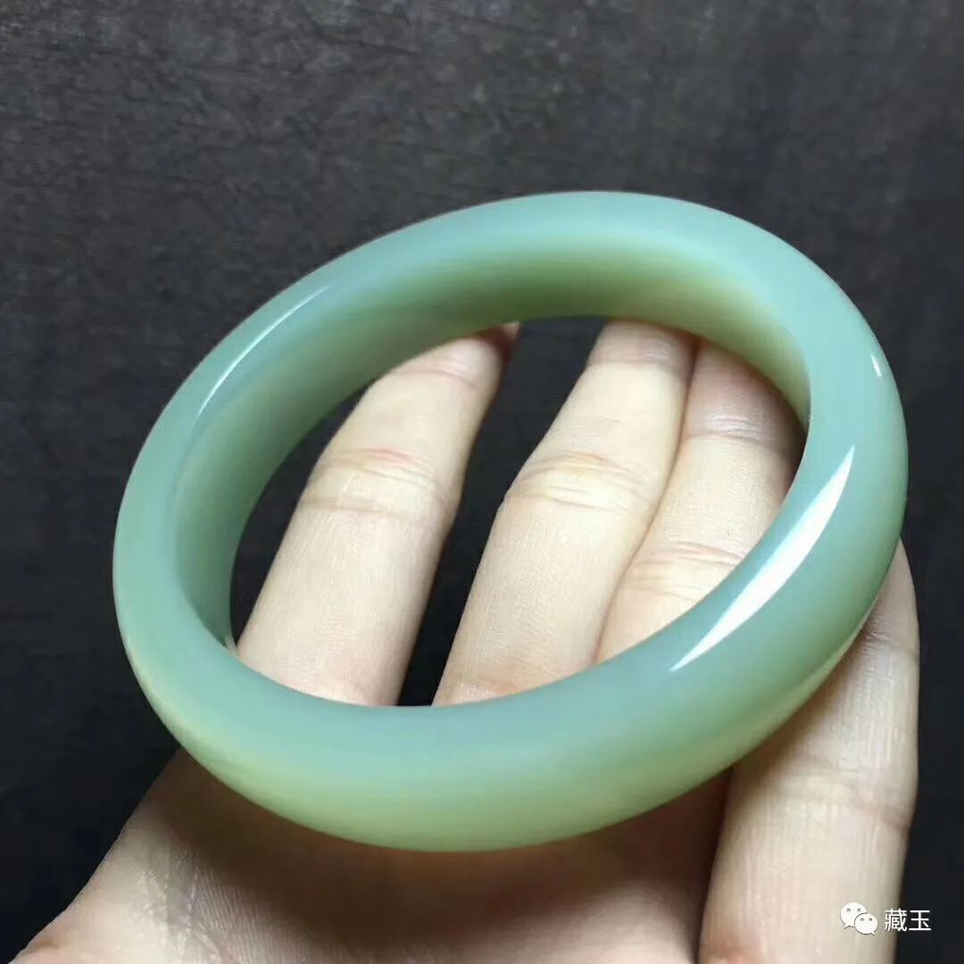 和田玉中的帝王玉青玉的逆袭,和田玉的青色有多少种