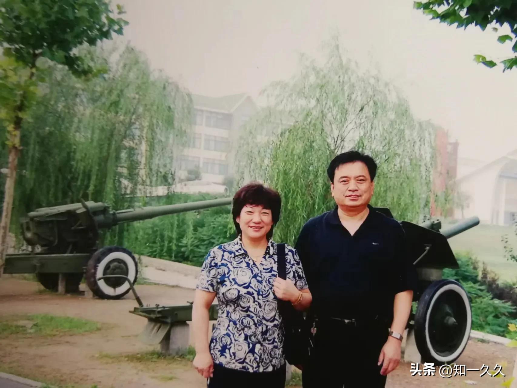 鎴戠殑鑰佺埗浜插偓浜烘唱涓嬬埍蹇冪増,鎴戠殑鑰佺埗浜叉繁鎯呮钵妗戠増