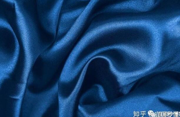 这4种窗帘既实用又美观你家有吗,窗帘是家居装饰不可或缺的一部分