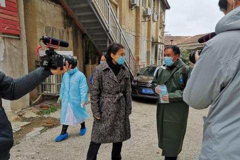 曾经的央视赫赫有名的主持人董倩,央视名嘴董倩现状