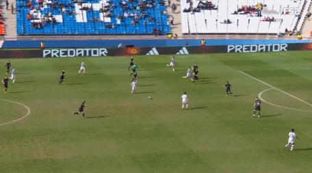 4战全败丢48球连场惨案打脸谁,4-1力克晋级