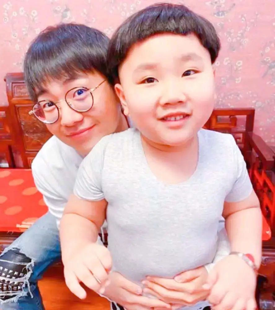 郭德纲郭麒麟挫折式教育,郭德纲的教育方式的视频