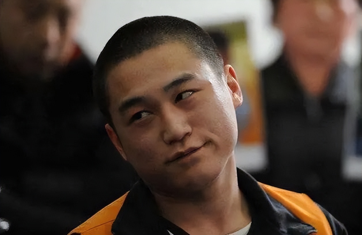 90后杀手被判死刑一脸微笑,90后杀手判死刑