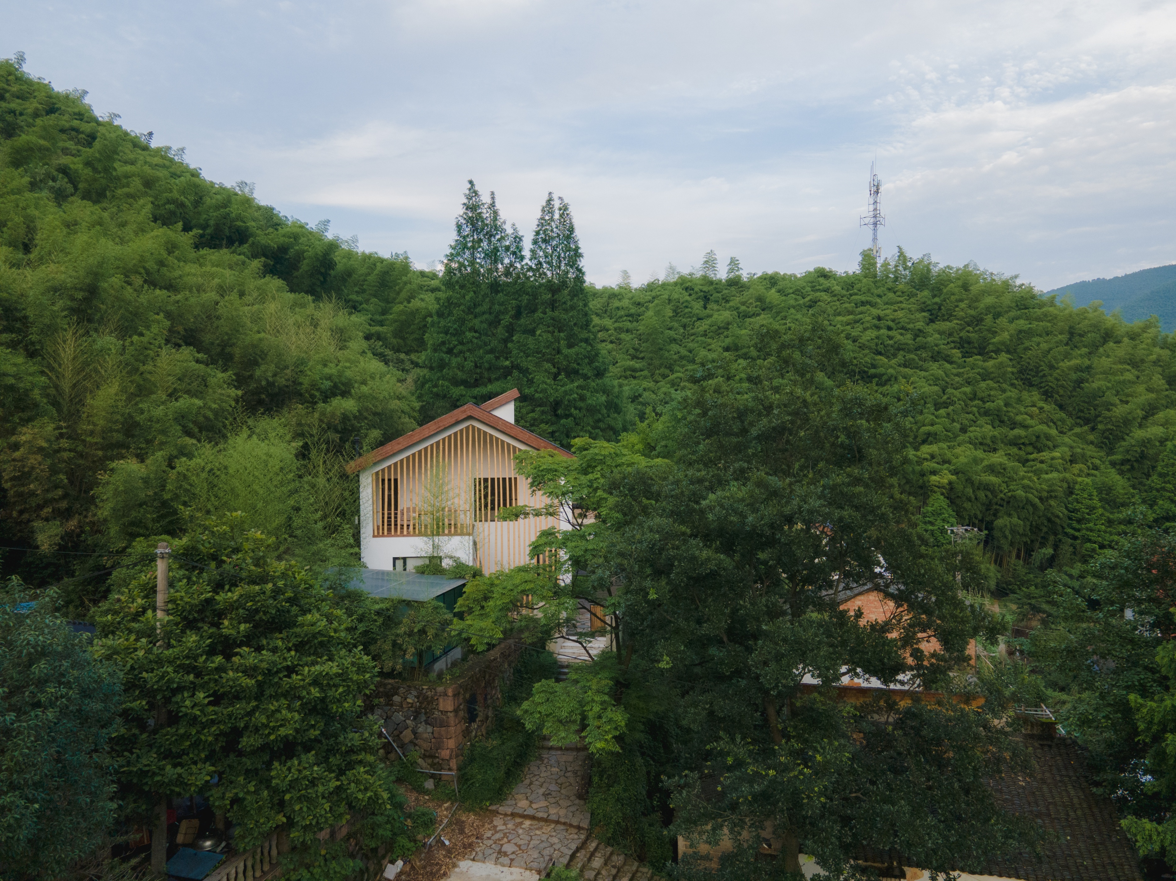 山林逸境私人温泉,在山林中泡温泉