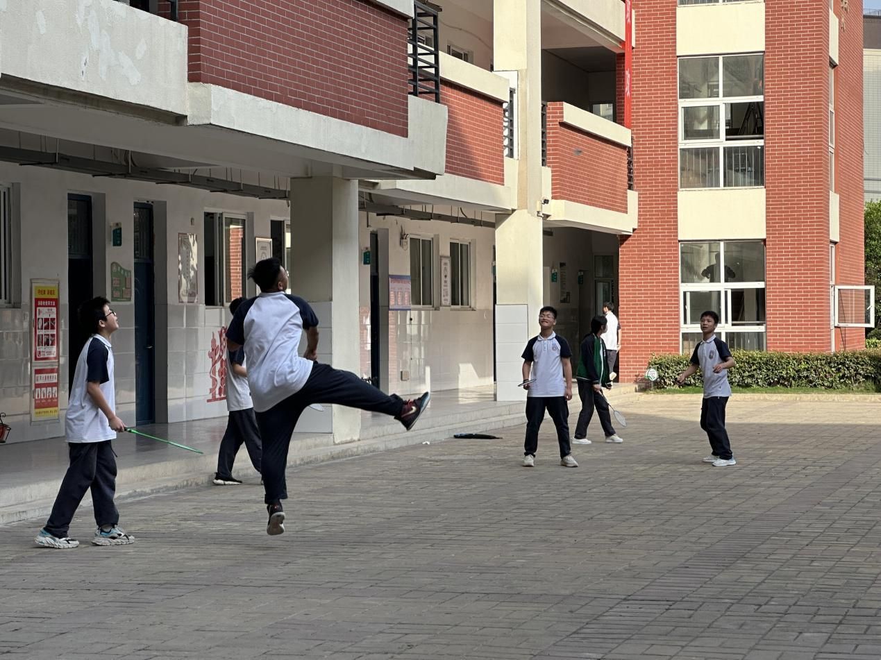 安徽新锐集团丨滁州儒林外国语学校校园角色卡，今天你是什么角色