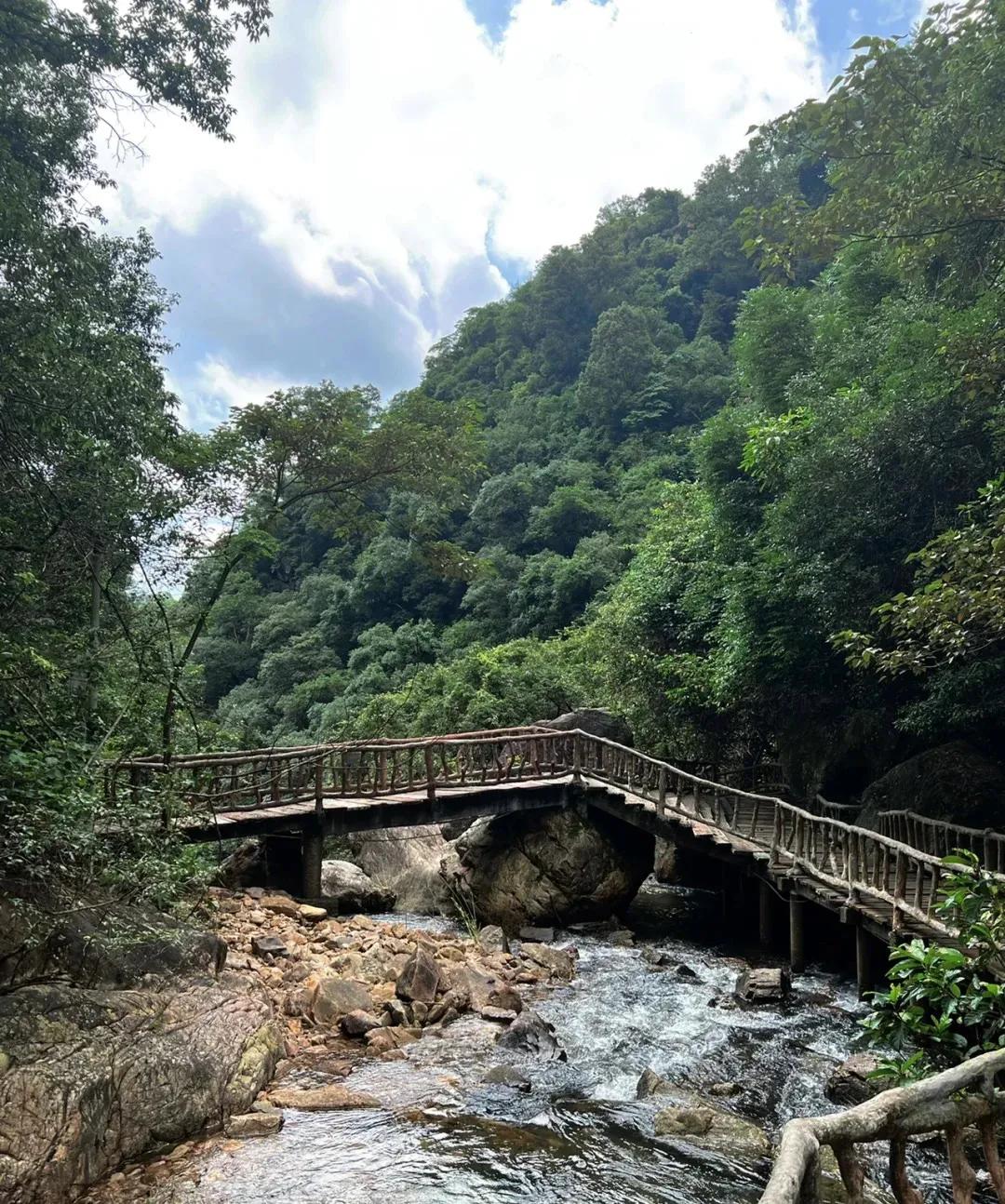 广州白水寨瀑布半人工半自然,广州市白水寨游玩景点