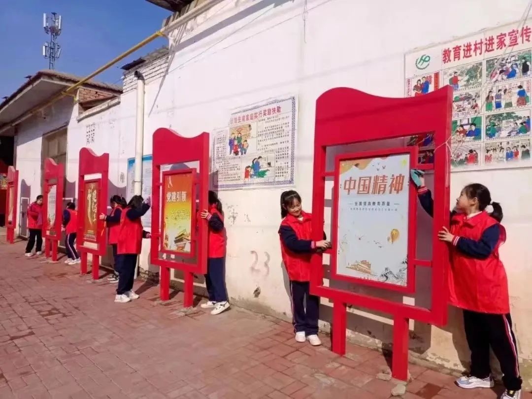 学雷锋，邢台市教育系统在行动